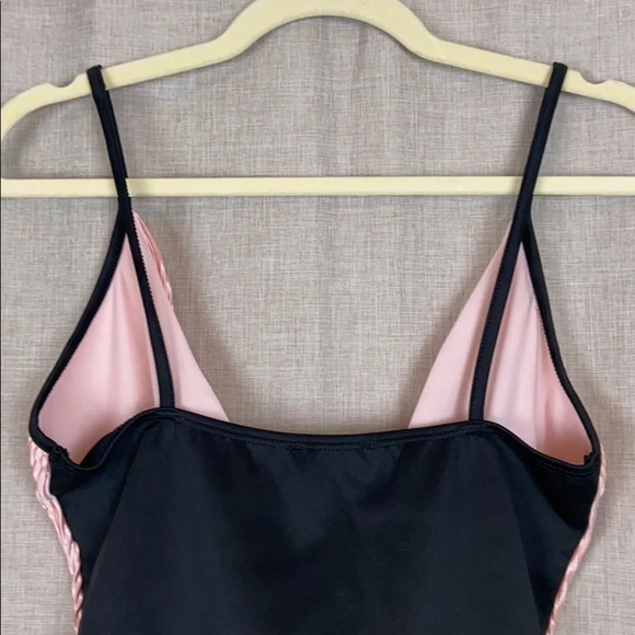 NWOT Parvenue Surplice Spaghetti Straps Pink & Black Bodysuit - Picture 8 of 8